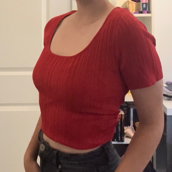 Red Ribbed Square-neck Top! - Picture 2 of 6